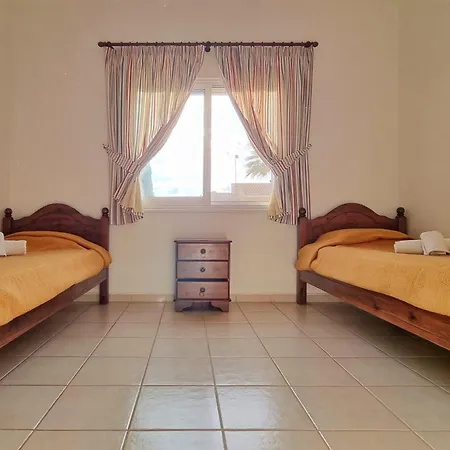 Css Cheerful Smart Superior 2bd Townhouse Limnaria Gardens *