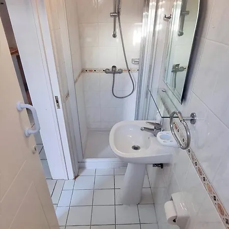 Holiday home Css Cheerful Smart Superior 2bd Townhouse Limnaria Gardens *