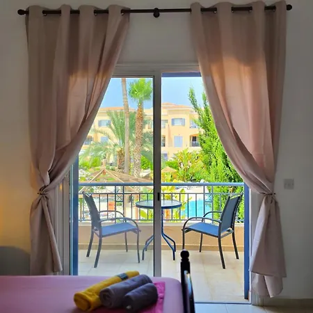 Css Cheerful Smart Superior 2bd Townhouse Limnaria Gardens