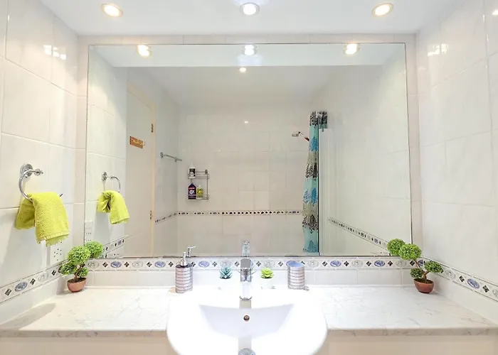 Css Cheerful Smart Superior 2bd Townhouse Limnaria Gardens * パ フォス