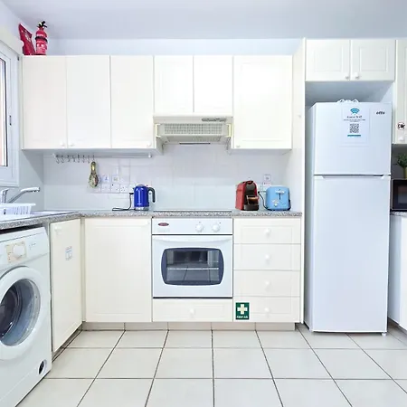 Css Cheerful Smart Superior 2bd Townhouse Limnaria Gardens *