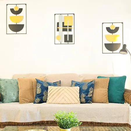 Css Cheerful Smart Superior 2bd Townhouse Limnaria Gardens