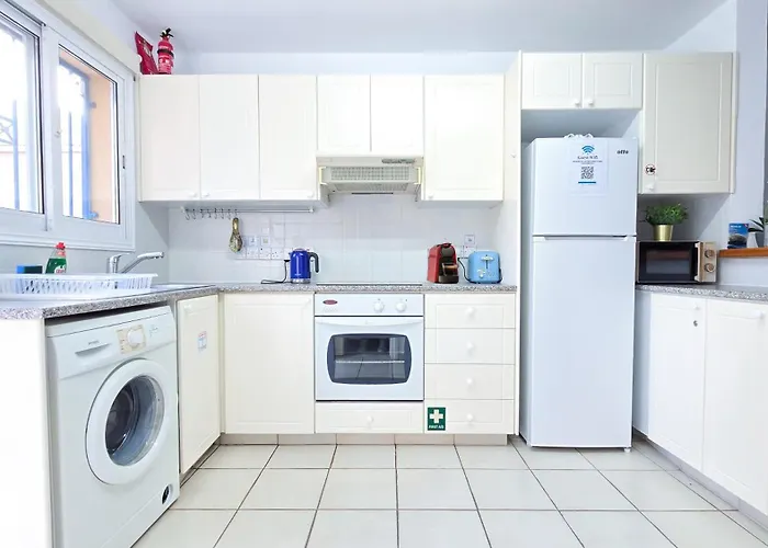 Css Cheerful Smart Superior 2bd Townhouse Limnaria Gardens *